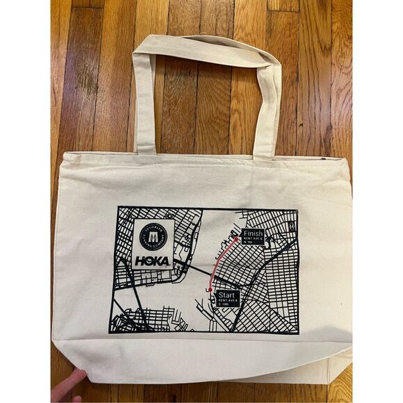 BKLYN MILE TOTE BAG - 2025 - Picture 10 of 11